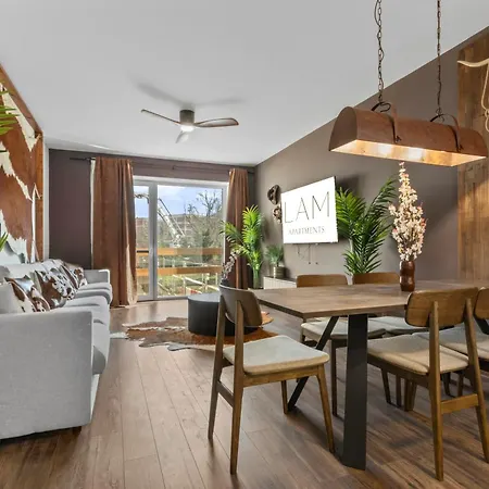 Lam Western Ac * 布拉迪斯拉发