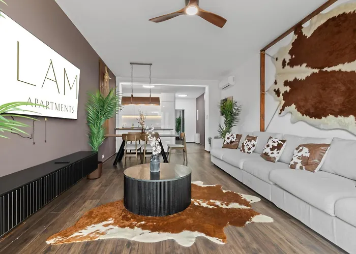 Lam Western Ac * 布拉迪斯拉发